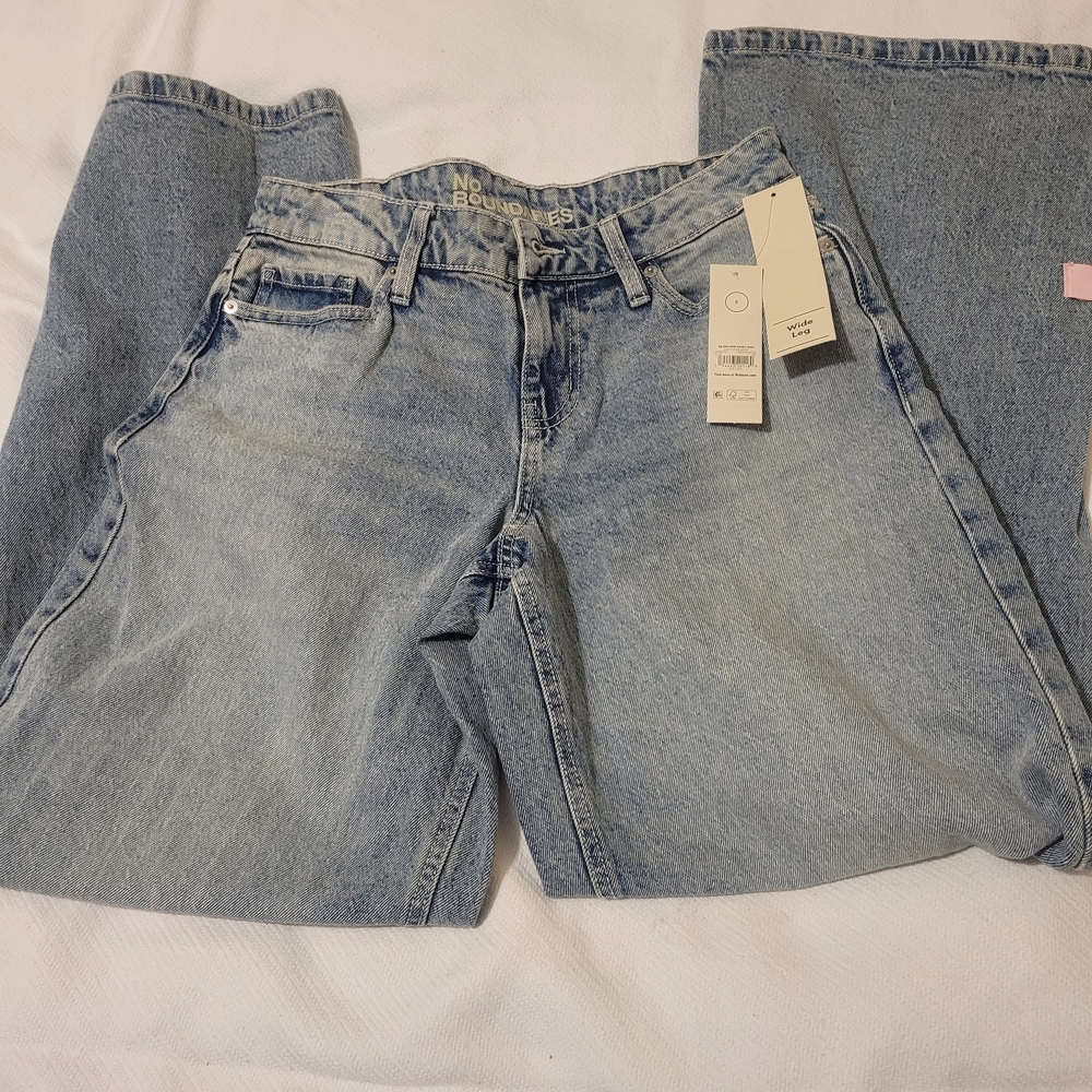 No Boundaries Light Wash Wide Leg Jeans